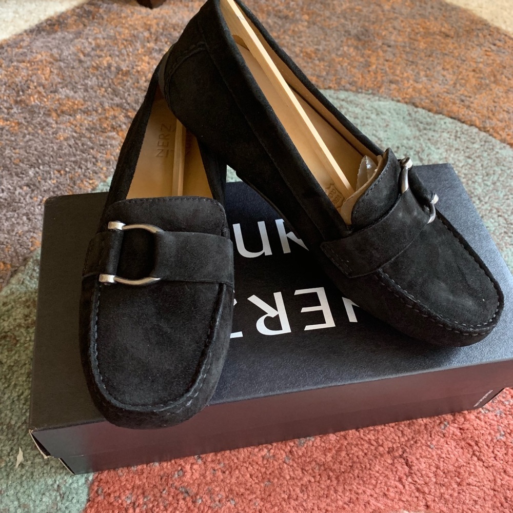 Naturalizer Nara Loafer Size 6 Wide